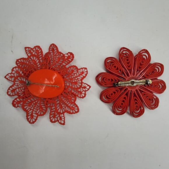 Vintage Art Deco Floral Brooches Red Celluloid Pair Statement Glam Jewelry‎ - Picture 3 of 8